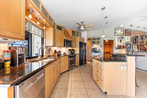 House in Venice, Florida 4 bedrooms, 231.33 sq.m. № 1567381 - photo 20