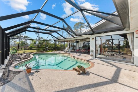 House in Venice, Florida 4 bedrooms, 231.33 sq.m. № 1567381 - photo 24