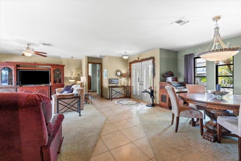 House in Venice, Florida 4 bedrooms, 231.33 sq.m. № 1567381 - photo 10