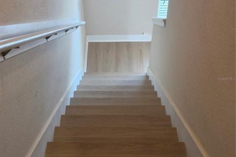 Touwnhouse à louer à Wesley Chapel, Floride: 3 chambres, 153.29 m2 № 2425534 - photo 8