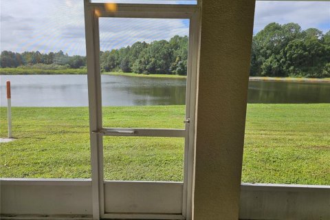 Touwnhouse à louer à Wesley Chapel, Floride: 3 chambres, 153.29 m2 № 2425534 - photo 17