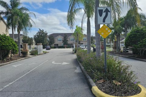 Touwnhouse à louer à Wesley Chapel, Floride: 3 chambres, 153.29 m2 № 2425534 - photo 2