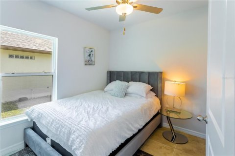 House in Port Charlotte, Florida 3 bedrooms, 125.51 sq.m. № 1443886 - photo 18