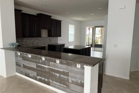 Купить виллу или дом в Киссимми, Флорида 4 комнаты, 215.53м2, № 2143078 - фото 7