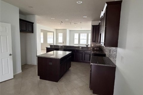 Купить виллу или дом в Киссимми, Флорида 4 комнаты, 215.53м2, № 2143078 - фото 9