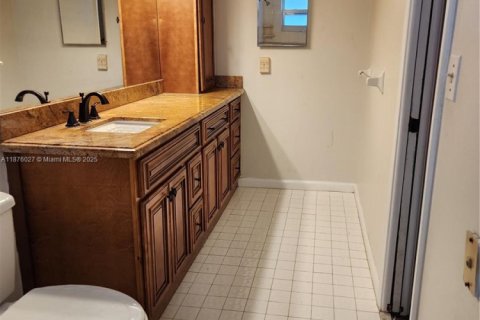 Casa en alquiler en Lauderhill, Florida, 4 dormitorios, 199 m2 № 1926907 - foto 10