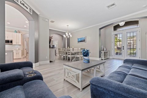 Villa ou maison à vendre à New Port Richey, Floride: 5 chambres, 335.56 m2 № 2234434 - photo 10