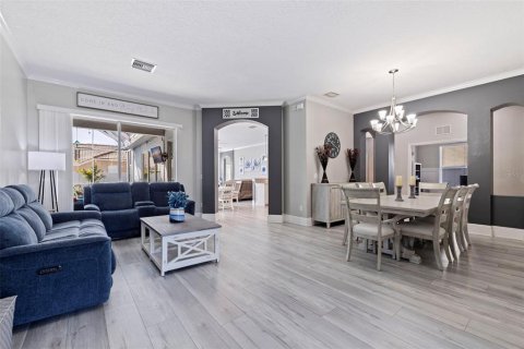 Villa ou maison à vendre à New Port Richey, Floride: 5 chambres, 335.56 m2 № 2234434 - photo 9