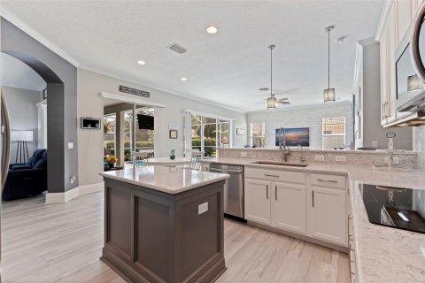 Villa ou maison à vendre à New Port Richey, Floride: 5 chambres, 335.56 m2 № 2234434 - photo 16
