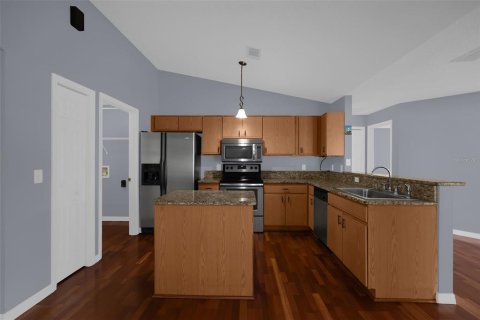 Villa ou maison à vendre à Kissimmee, Floride: 3 chambres, 137.96 m2 № 2147654 - photo 4