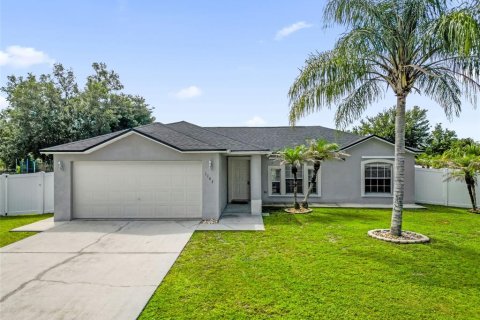 Villa ou maison à Kissimmee, Floride 3 chambres, 137.96 m2 № 2147654