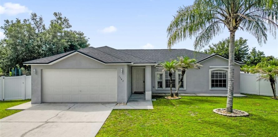 Villa ou maison à Kissimmee, Floride 3 chambres, 137.96 m2 № 2147654