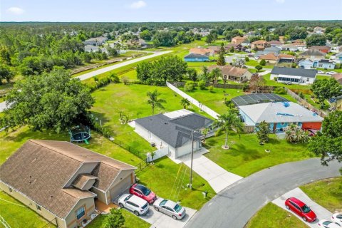 Villa ou maison à vendre à Kissimmee, Floride: 3 chambres, 137.96 m2 № 2147654 - photo 2