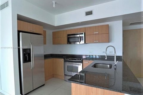 Condominio en alquiler en Miami, Florida, 2 dormitorios, 95.69 m2 № 1890258 - foto 9