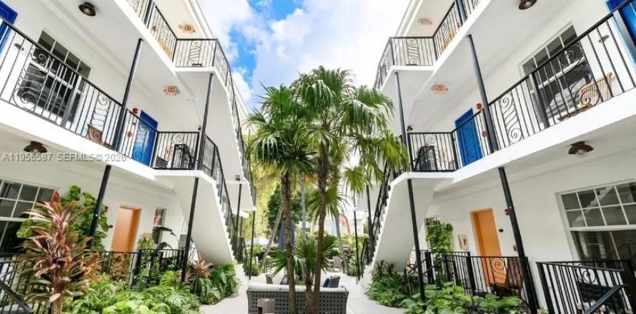 Apartamento en Miami Beach, Florida 1 dormitorio, 1715.63 m2 № 2011780