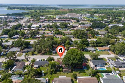 House in Kissimmee, Florida 4 bedrooms, 133.59 sq.m. № 1742841 - photo 23