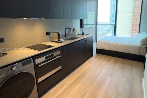 Condo in Miami, Florida  № 2254699 - photo 5