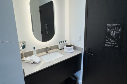 Condo in Miami, Florida  № 2254699 - photo 8