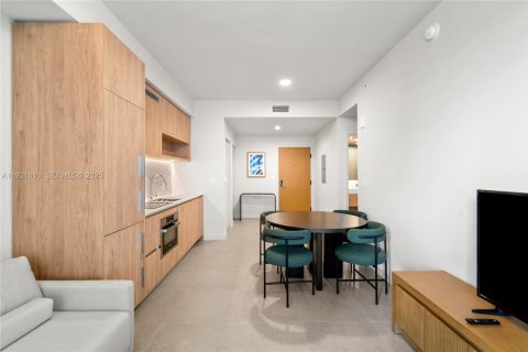 Снять в аренду кондоминиум в Майами, Флорида 1 спальня, 55.74м2, № 1992519 - фото 4