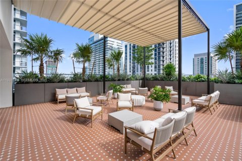 Снять в аренду кондоминиум в Майами, Флорида 1 спальня, 55.74м2, № 1992519 - фото 20
