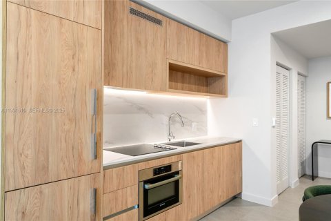 Снять в аренду кондоминиум в Майами, Флорида 1 спальня, 55.74м2, № 1992519 - фото 8