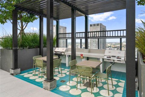 Снять в аренду кондоминиум в Майами, Флорида 1 спальня, 55.74м2, № 1992519 - фото 28