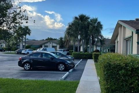 Casa en alquiler en Weston, Florida, 2 dormitorios, 97.36 m2 № 1207416 - foto 1