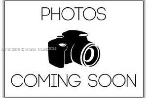 Condo in Miami Beach, Florida  № 1694781 - photo 2