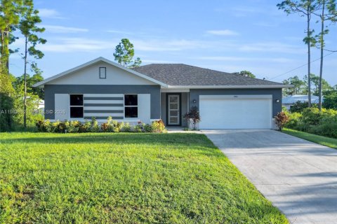 House in Lehigh Acres, Florida 4 bedrooms № 2049483