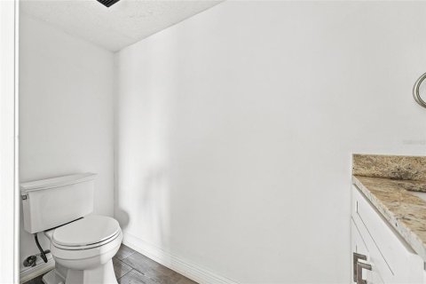 Adosado en venta en Tampa, Florida, 2 dormitorios, 178.74 m2 № 2291848 - foto 12