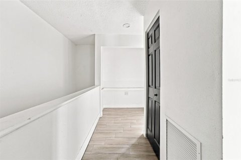 Adosado en venta en Tampa, Florida, 2 dormitorios, 178.74 m2 № 2291848 - foto 26
