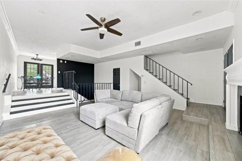 Adosado en venta en Tampa, Florida, 2 dormitorios, 178.74 m2 № 2291848 - foto 9