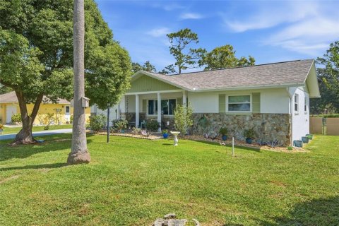 Casa en Beverly Hills, Florida 2 dormitorios, 84.36 m2 № 2380443