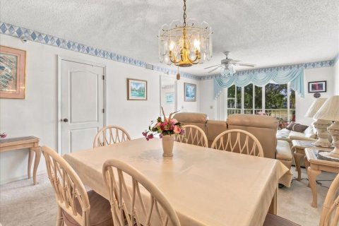 Condo in Bradenton, Florida, 2 bedrooms  № 2376882 - photo 9