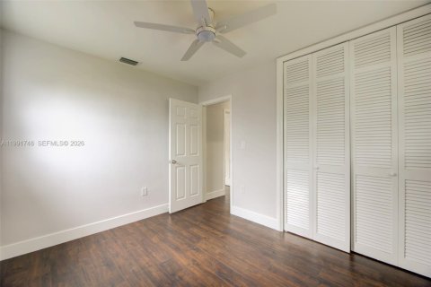 Casa en alquiler en Pembroke Pines, Florida, 3 dormitorios, 163.97 m2 № 2052401 - foto 27