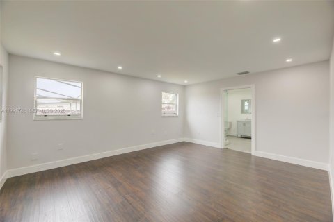 Casa en alquiler en Pembroke Pines, Florida, 3 dormitorios, 163.97 m2 № 2052401 - foto 18