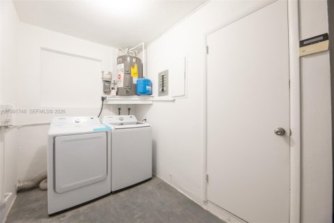 Casa en alquiler en Pembroke Pines, Florida, 3 dormitorios, 163.97 m2 № 2052401 - foto 28