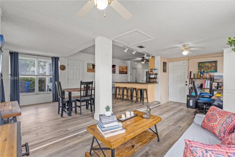 Купить виллу или дом в Норт-Майами-Бич, Флорида 3 спальни, 81.75м2, № 2050508 - фото 5