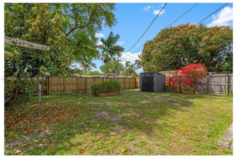 Купить виллу или дом в Норт-Майами-Бич, Флорида 3 спальни, 81.75м2, № 2050508 - фото 26