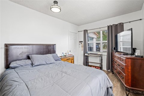 Купить виллу или дом в Норт-Майами-Бич, Флорида 3 спальни, 81.75м2, № 2050508 - фото 15