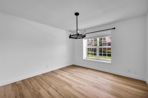 Купить таунхаус в Палм-Бич-Гарденс, Флорида 3 комнаты, 145.11м2, № 2177556 - фото 14