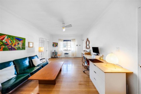 Купить кондоминиум в Майами-Бич, Флорида 45.52м2, № 2017751 - фото 5