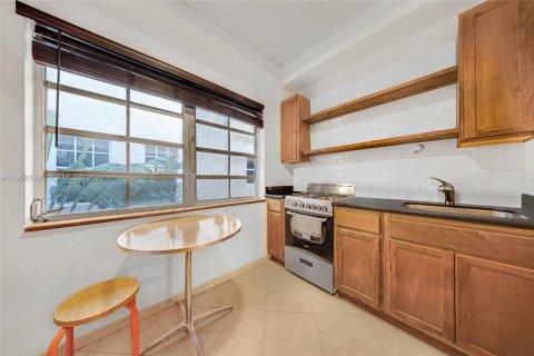Купить кондоминиум в Майами-Бич, Флорида 45.52м2, № 2017751 - фото 14