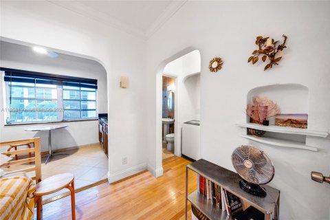 Купить кондоминиум в Майами-Бич, Флорида 45.52м2, № 2017751 - фото 17