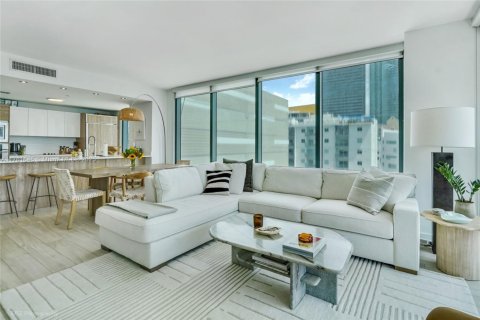 Condominio en venta en Miami, Florida, 2 dormitorios, 152.27 m2 № 1962274 - foto 6