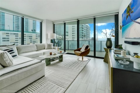 Condominio en Miami, Florida, 2 dormitorios  № 1962274