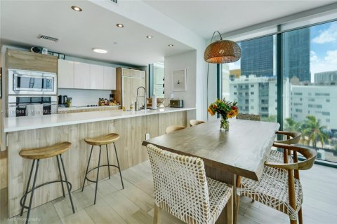 Condominio en venta en Miami, Florida, 2 dormitorios, 152.27 m2 № 1962274 - foto 4