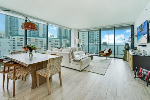 Condominio en venta en Miami, Florida, 2 dormitorios, 152.27 m2 № 1962274 - foto 3