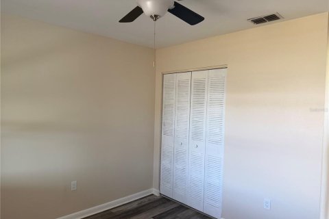 Villa ou maison à vendre à Port Charlotte, Floride: 2 chambres, 121.05 m2 № 2412542 - photo 17