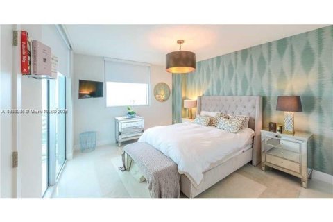 Condo in Miami Beach, Florida, 3 bedrooms № 2081577 - photo 18